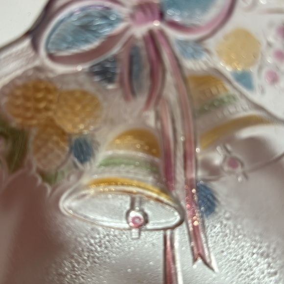 Celebrations by Mikasa Holiday Bells crystal basket.7 3/4 wide.Mint condition. - Picture 3 of 5